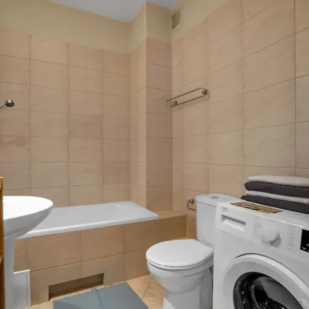 Apartman Mokotow - Balcony, Parking - By Rentujemy Varsó